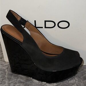 Aldo brand new black leather suede size 10